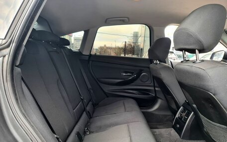 BMW 3 серия, 2018 год, 1 870 000 рублей, 12 фотография