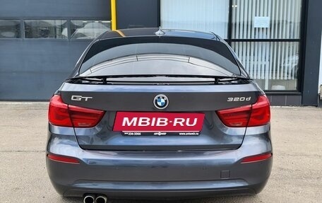 BMW 3 серия, 2018 год, 1 870 000 рублей, 7 фотография