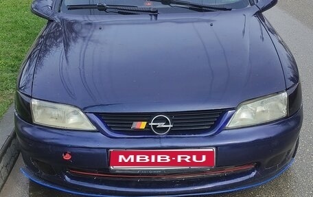Opel Vectra B рестайлинг, 1996 год, 275 000 рублей, 1 фотография