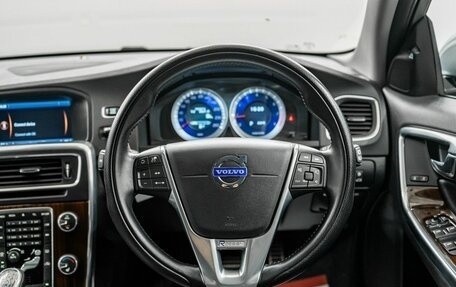 Volvo V60 I, 2013 год, 1 175 000 рублей, 10 фотография