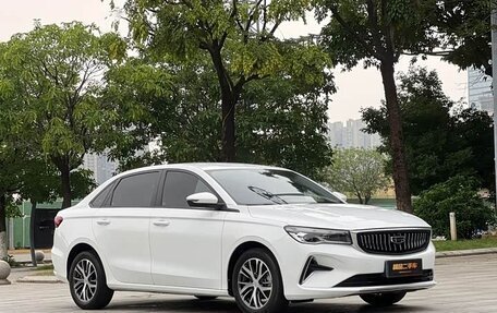 Geely Emgrand, 2022 год, 900 000 рублей, 3 фотография