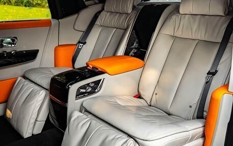 Rolls-Royce Phantom VIII, 2023 год, 49 700 000 рублей, 17 фотография