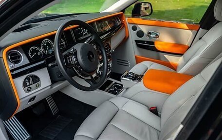 Rolls-Royce Phantom VIII, 2023 год, 49 700 000 рублей, 12 фотография