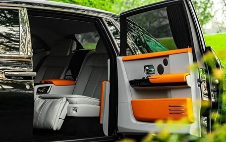 Rolls-Royce Phantom VIII, 2023 год, 49 700 000 рублей, 23 фотография