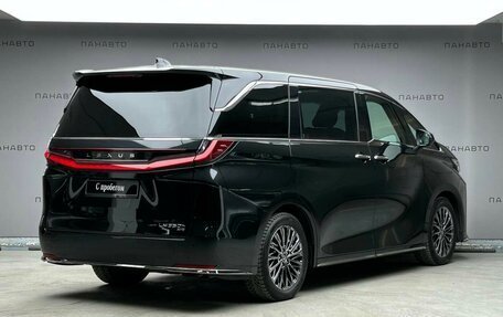 Lexus LM, 2024 год, 15 799 000 рублей, 5 фотография
