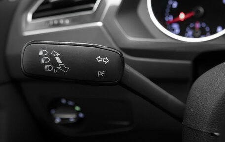 Volkswagen Tiguan II, 2020 год, 2 449 000 рублей, 14 фотография