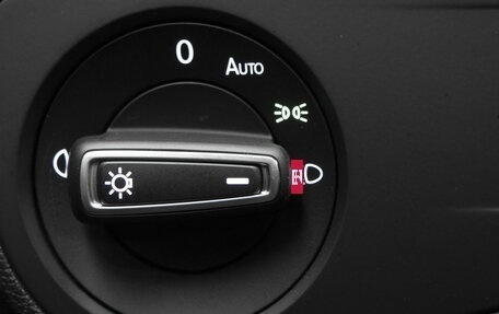 Volkswagen Tiguan II, 2020 год, 2 449 000 рублей, 16 фотография