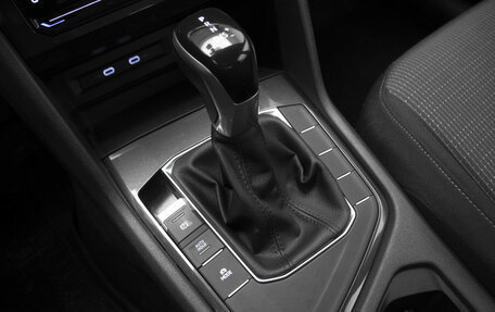 Volkswagen Tiguan II, 2020 год, 2 449 000 рублей, 21 фотография