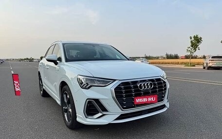 Audi Q3, 2022 год, 1 940 000 рублей, 3 фотография