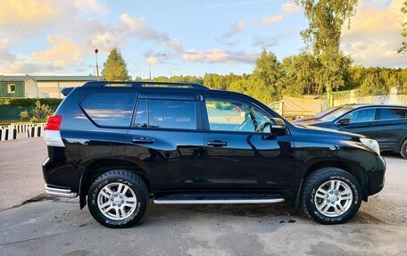 Toyota Land Cruiser Prado 150 рестайлинг 2, 2013 год, 3 000 000 рублей, 6 фотография