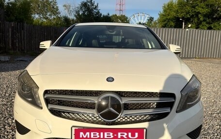 Mercedes-Benz A-Класс, 2014 год, 1 790 000 рублей, 2 фотография