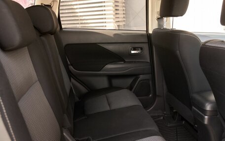 Mitsubishi Outlander III рестайлинг 3, 2018 год, 1 763 000 рублей, 7 фотография