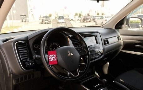Mitsubishi Outlander III рестайлинг 3, 2018 год, 1 763 000 рублей, 5 фотография