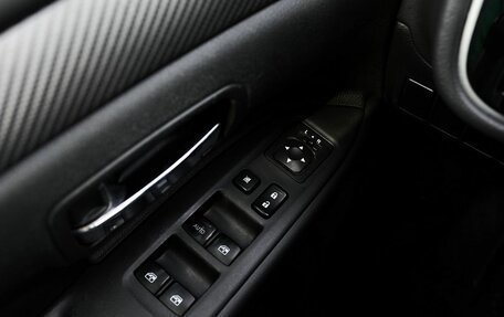 Mitsubishi Outlander III рестайлинг 3, 2018 год, 1 763 000 рублей, 14 фотография