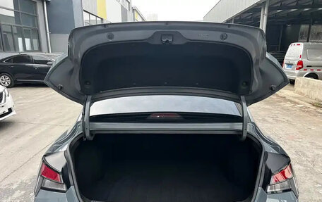 Hyundai Elantra, 2022 год, 1 120 000 рублей, 15 фотография