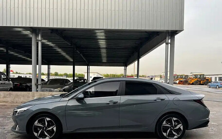 Hyundai Elantra, 2022 год, 1 120 000 рублей, 5 фотография