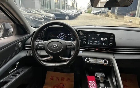 Hyundai Elantra, 2022 год, 1 120 000 рублей, 11 фотография