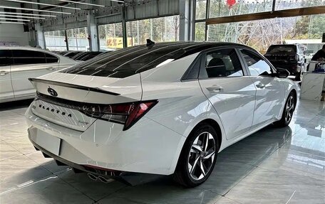 Hyundai Elantra, 2023 год, 1 550 000 рублей, 5 фотография