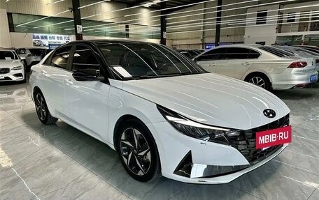 Hyundai Elantra, 2023 год, 1 550 000 рублей, 4 фотография