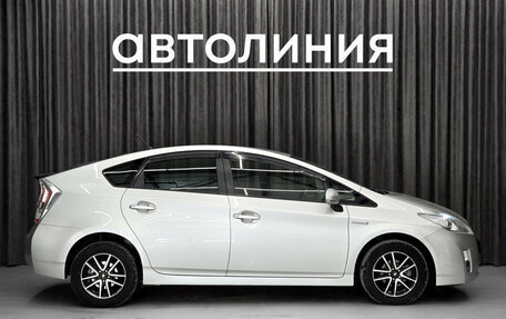 Toyota Prius, 2010 год, 899 000 рублей, 4 фотография