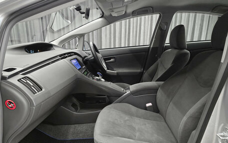 Toyota Prius, 2010 год, 899 000 рублей, 12 фотография