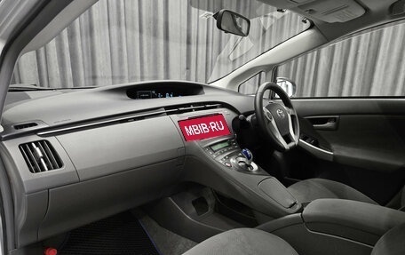 Toyota Prius, 2010 год, 899 000 рублей, 13 фотография