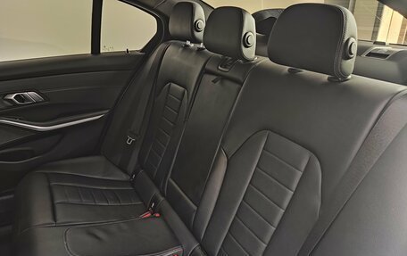 BMW 3 серия, 2019 год, 3 680 000 рублей, 19 фотография
