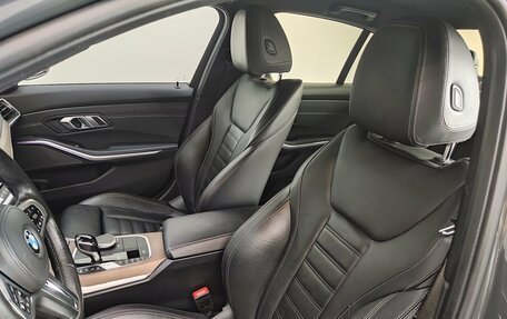 BMW 3 серия, 2019 год, 3 680 000 рублей, 16 фотография