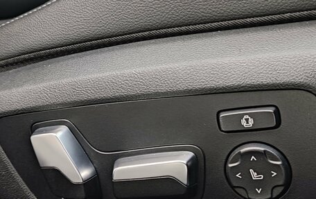 BMW 3 серия, 2019 год, 3 680 000 рублей, 23 фотография