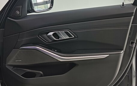 BMW 3 серия, 2019 год, 3 680 000 рублей, 39 фотография