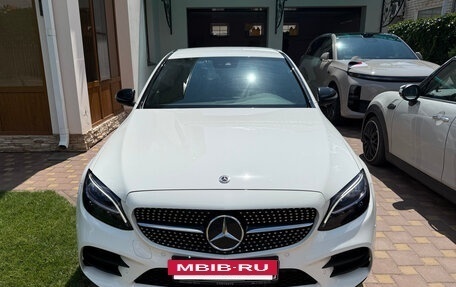Mercedes-Benz C-Класс, 2018 год, 2 850 000 рублей, 2 фотография