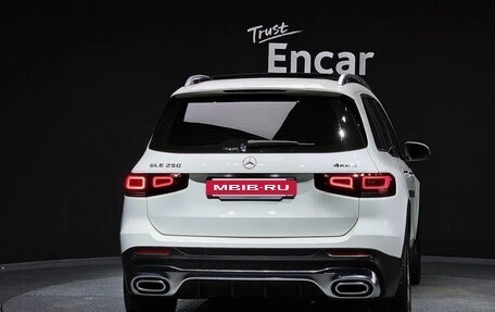 Mercedes-Benz GLB, 2023 год, 5 300 000 рублей, 2 фотография