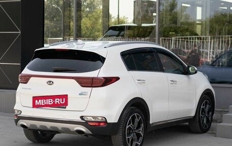 KIA Sportage IV рестайлинг, 2020 год, 2 200 000 рублей, 5 фотография