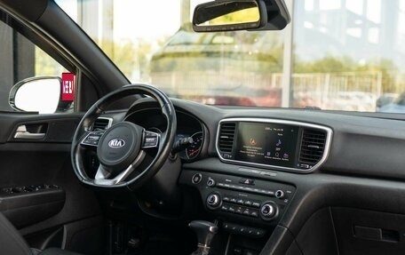 KIA Sportage IV рестайлинг, 2020 год, 2 200 000 рублей, 10 фотография