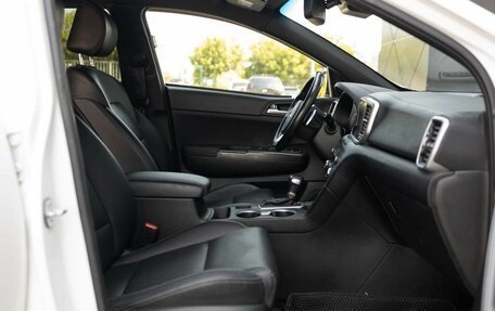 KIA Sportage IV рестайлинг, 2020 год, 2 200 000 рублей, 22 фотография