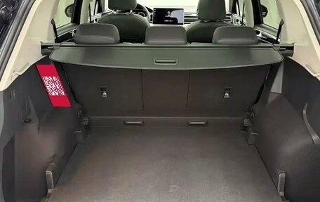 Volkswagen Tiguan II, 2023 год, 2 317 000 рублей, 16 фотография