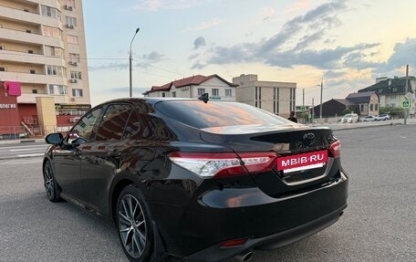 Toyota Camry, 2021 год, 4 000 000 рублей, 3 фотография