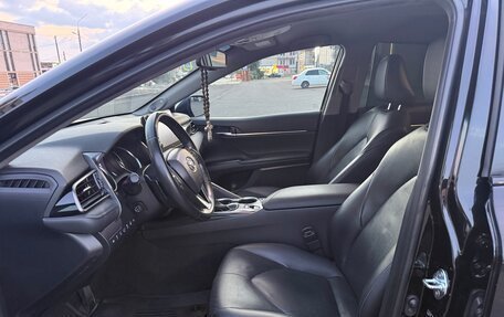 Toyota Camry, 2021 год, 4 000 000 рублей, 14 фотография