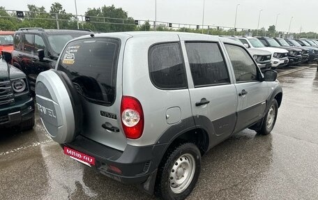 Chevrolet Niva I рестайлинг, 2015 год, 533 000 рублей, 3 фотография