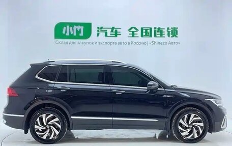Volkswagen Tiguan II, 2023 год, 2 488 000 рублей, 3 фотография