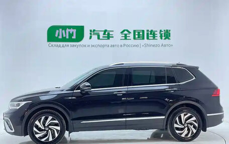 Volkswagen Tiguan II, 2023 год, 2 488 000 рублей, 4 фотография