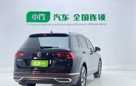 Volkswagen Tiguan II, 2023 год, 2 488 000 рублей, 6 фотография
