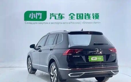 Volkswagen Tiguan II, 2023 год, 2 488 000 рублей, 5 фотография