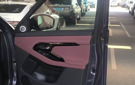 Land Rover Range Rover Evoque II, 2026 год, 4 900 000 рублей, 10 фотография