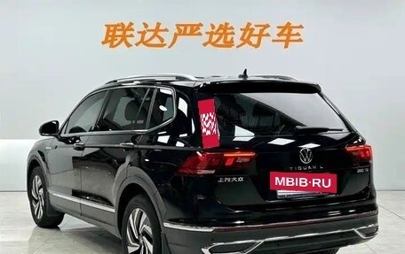 Volkswagen Tiguan II, 2023 год, 2 647 000 рублей, 4 фотография