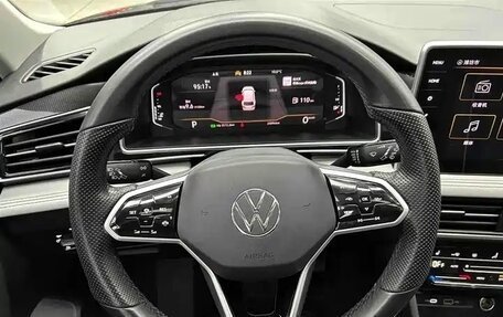 Volkswagen Tiguan II, 2023 год, 2 647 000 рублей, 11 фотография