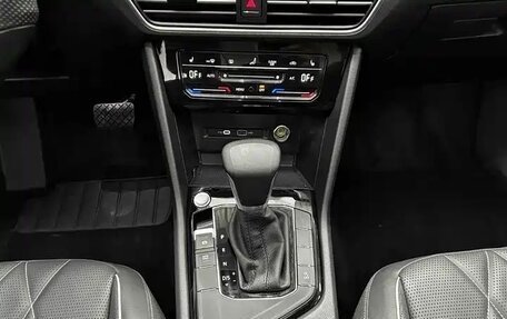 Volkswagen Tiguan II, 2023 год, 2 647 000 рублей, 14 фотография