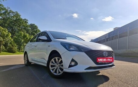 Hyundai Solaris II рестайлинг, 2020 год, 850 000 рублей, 2 фотография