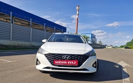 Hyundai Solaris II рестайлинг, 2020 год, 850 000 рублей, 10 фотография