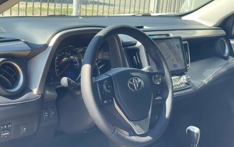 Toyota RAV4, 2015 год, 1 749 000 рублей, 8 фотография